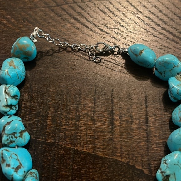🍀 5/$25🍀 Gorgeous turquoise color necklace western - Picture 4 of 13